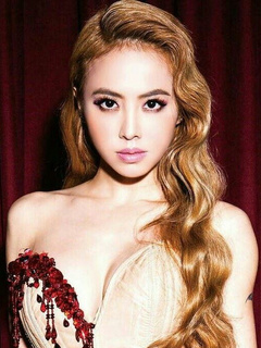 Jolin Tsai (蔡依林)